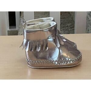 Baby Girl Metallic Moccasin Boho Slip-On Booties 0-6 MONTHS